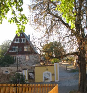 Schlosshof Döben